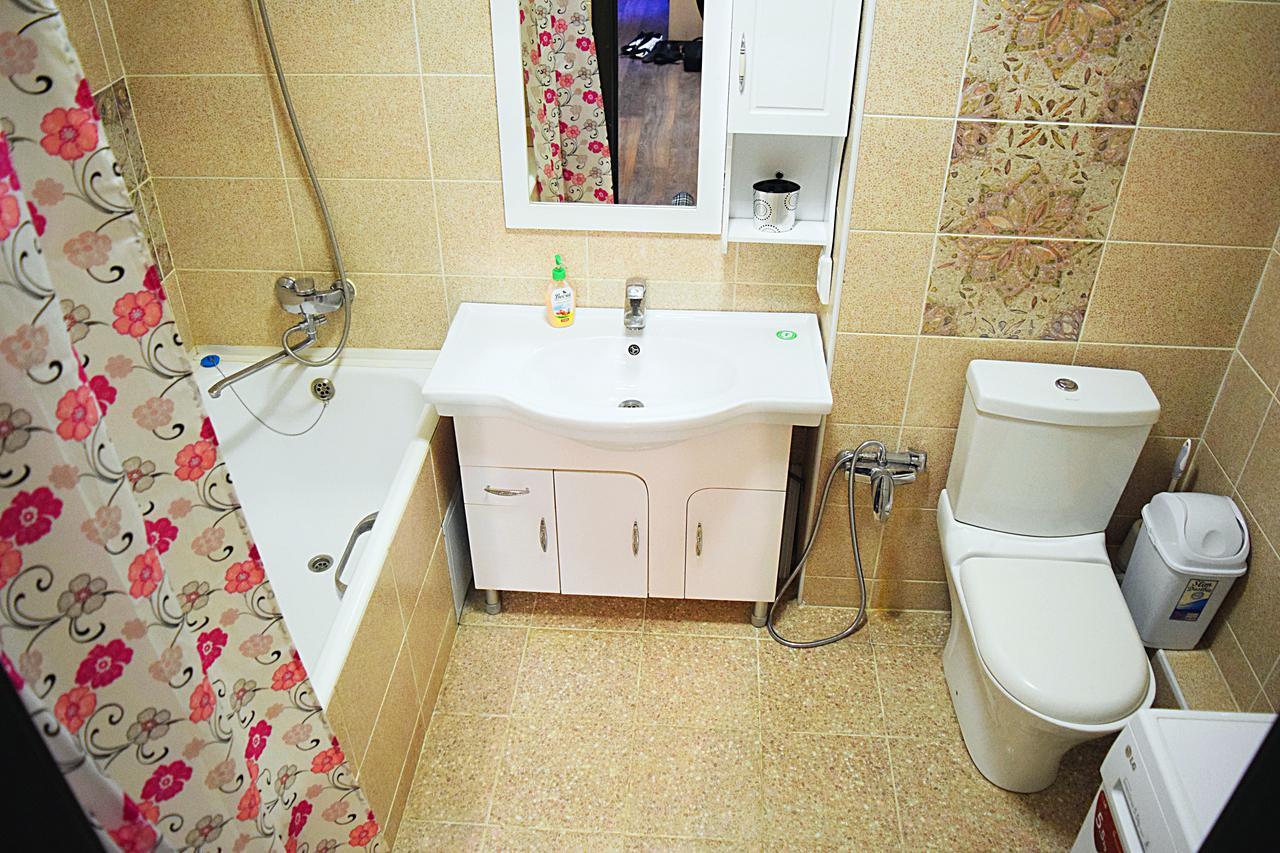 Luxury Palace Apartment Bishkek Bagian luar foto
