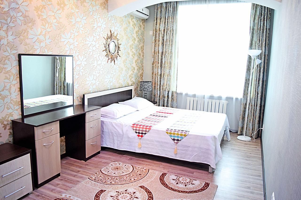 Luxury Palace Apartment Bishkek Bagian luar foto